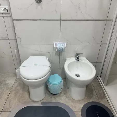 לינה וארוחת בוקר Da Anya 3*